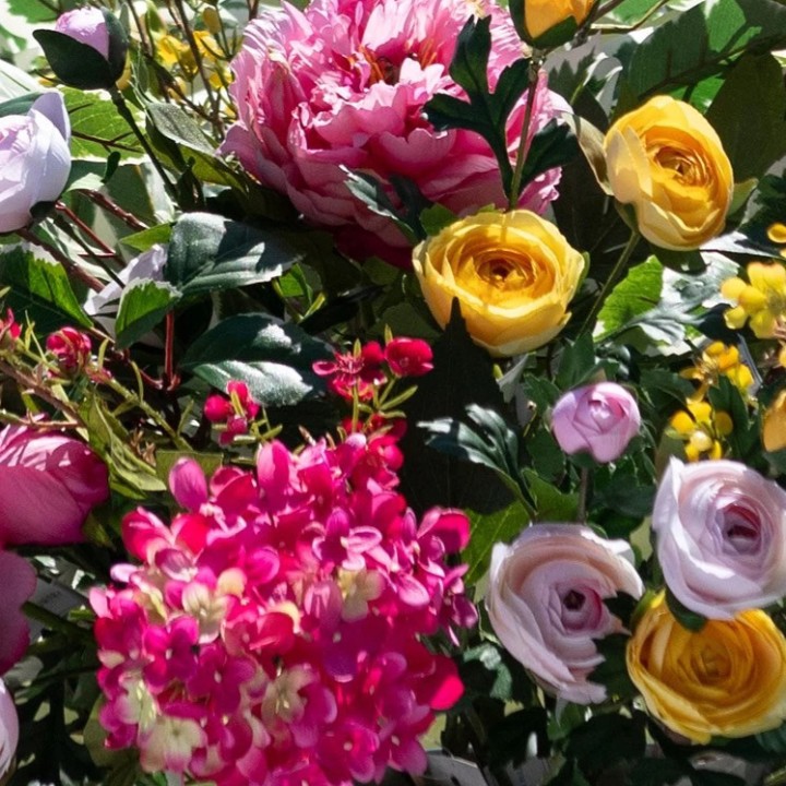 NEW Artificial Flowers NEW Artificial Flowers