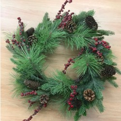 Christmas Wreath Spruce Cones and Berries 60cm - X20043