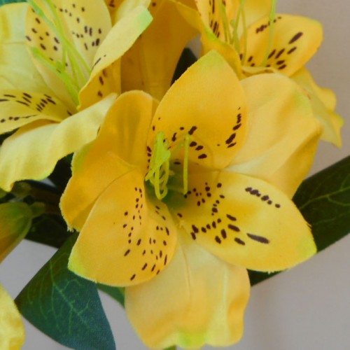 Artificial Alstroemeria Stem Yellow 48cm - A053 A4