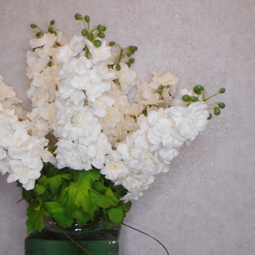 Artificial Larkspur Delphiniums Cream 78cm - D062 R4 Artificial Larkspur Delphiniums Cream 78cm - D062 R4