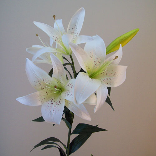 Artificial King Lily Cream - L136 EE1 Artificial King Lily Cream - L136 EE1