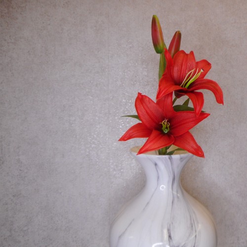 Real Touch Artificial Lily Red 65cm - L128 K1