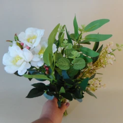 Christmas Flowers Posy - X21014 BAY2C