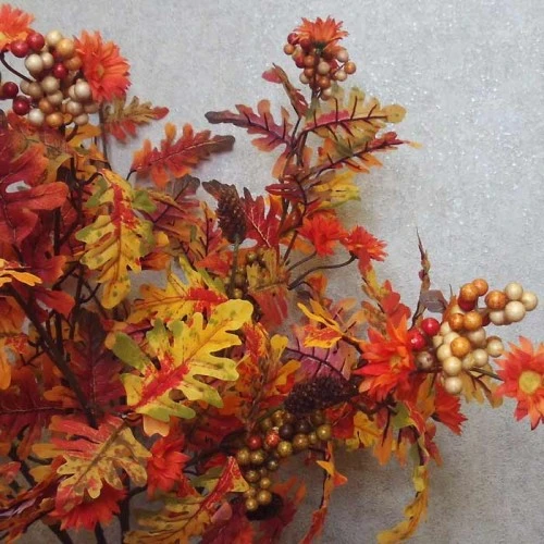 Artificial Oak Leaves and Berry Branches 83cm - OAK014 AA4