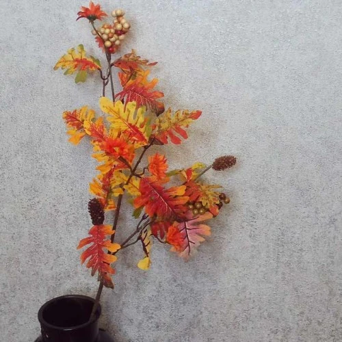 Artificial Oak Leaves and Berry Branches 83cm - OAK014 AA4