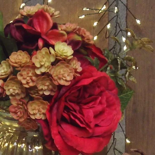 Ruby Rose Winter Garden Mini Posy Red - RUB003 II3