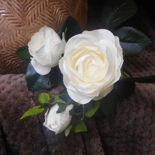Artificial Old Roses Spray Ivory Short Stem 41cm - R605 N2