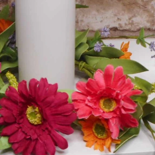 Artificial Flowers Candle Ring Daisies and Gerberas 28cm - G078 H3